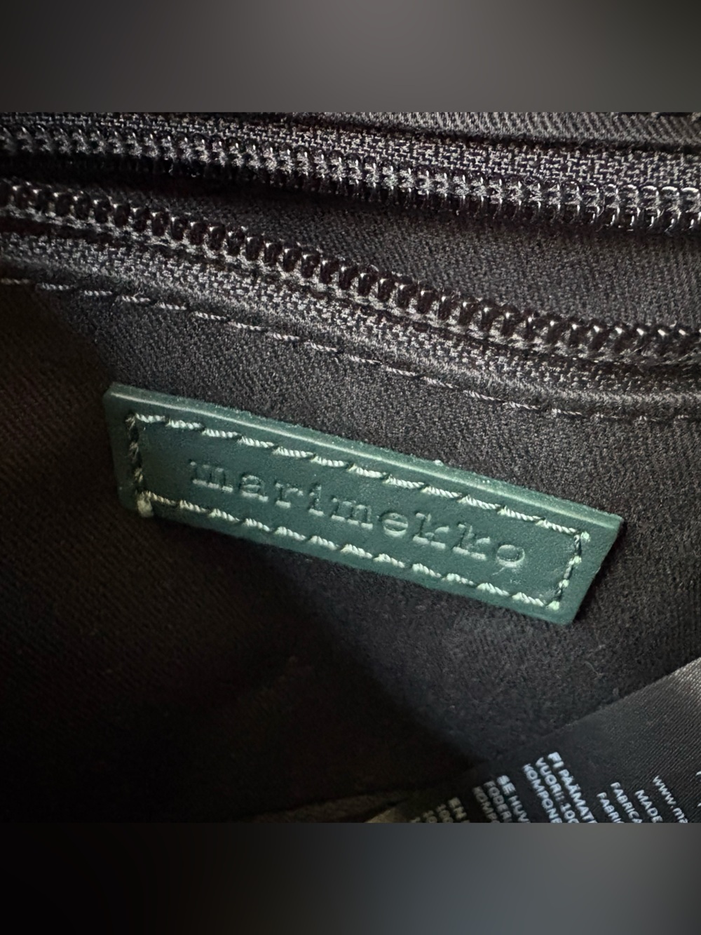 Marimekko Forest Green Quilted Mini Crossbody w/ Patterned Strap- excellence - Picture 15 of 16